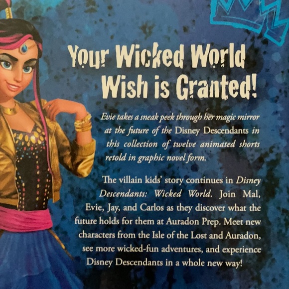 Disney Descendants: Wicked World Comic Book - Picture 3 of 3